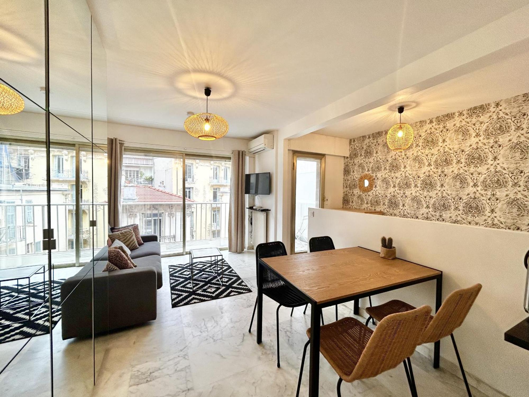 Riviera - Carre D'or - Large Ac Terrasse - Tres Calme - Balcon Berlioz 2